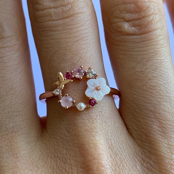 Jewelry - Rose gold Flower & butterfly Ring🥰🌸